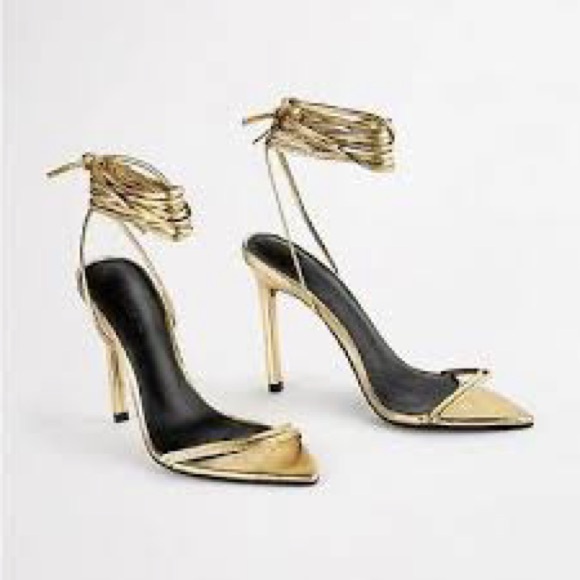 TONY BIANCO MILLIE GOLD FOIL HEELS SIZE 8 - Picture 2 of 11